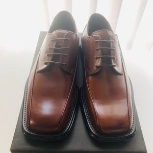 Kenneth Cole NY - Men’s size 7.5 - Sleek n Chic